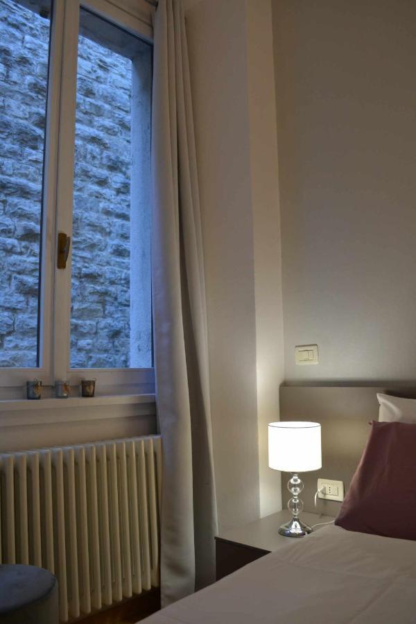 Lantica Torre Appartement Riva del Garda Buitenkant foto