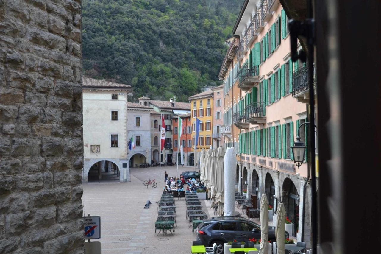 Lantica Torre Appartement Riva del Garda Buitenkant foto