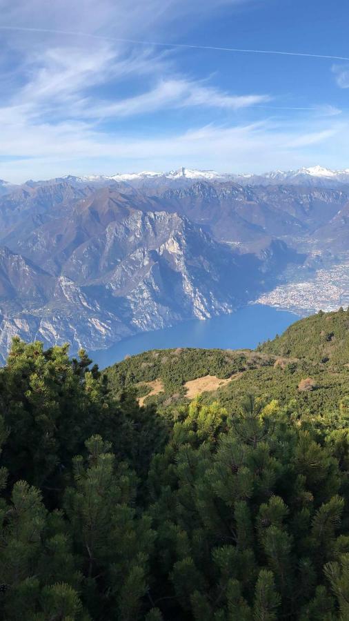 Lantica Torre Appartement Riva del Garda Buitenkant foto